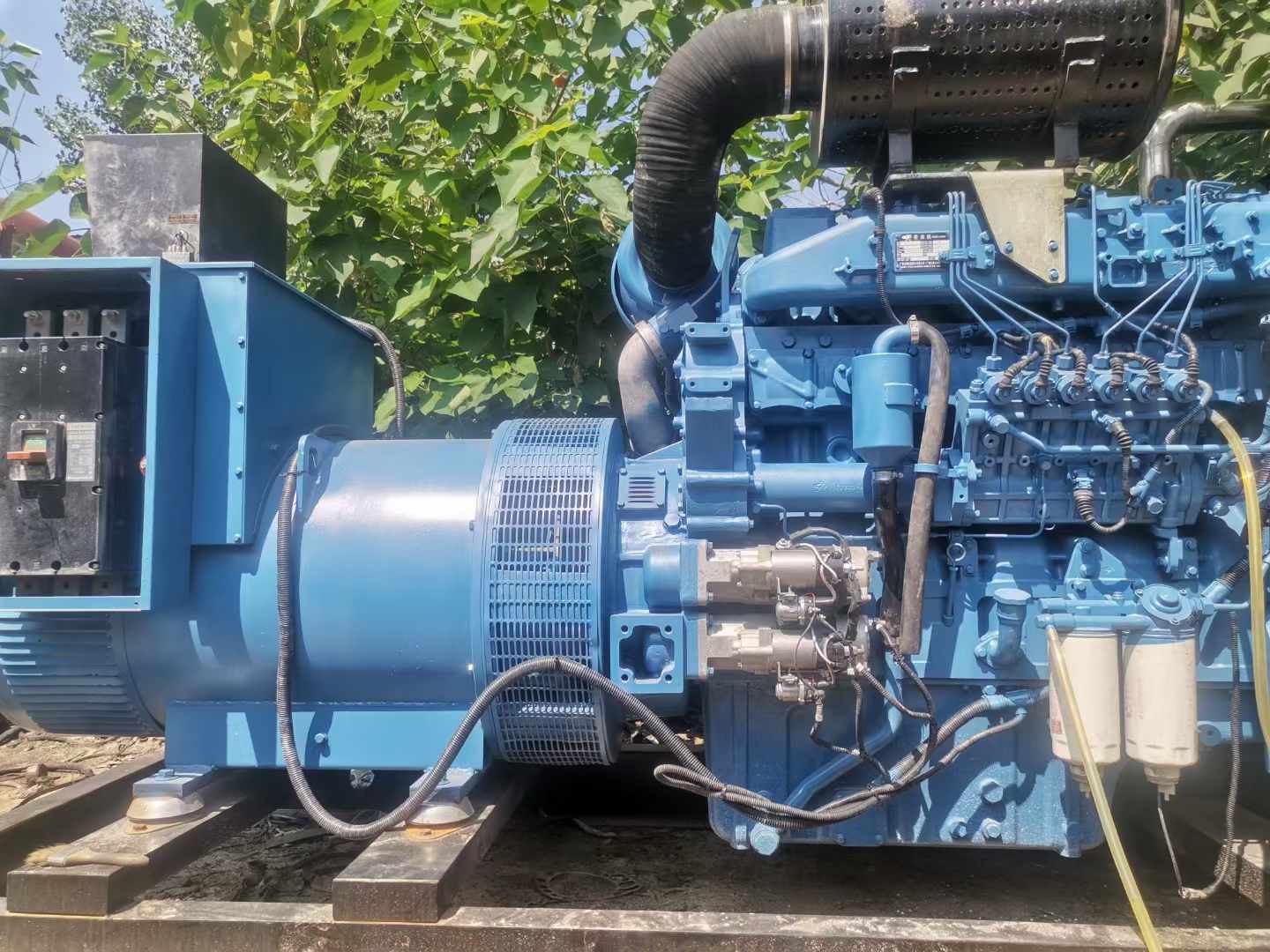 岳西详细说明降低 800kW 柴油发电机输出电流波动的方法